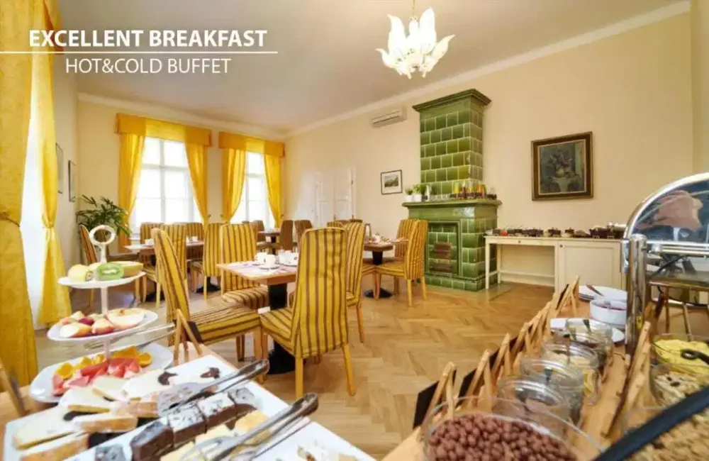 Josephine Old Town Square Hotel