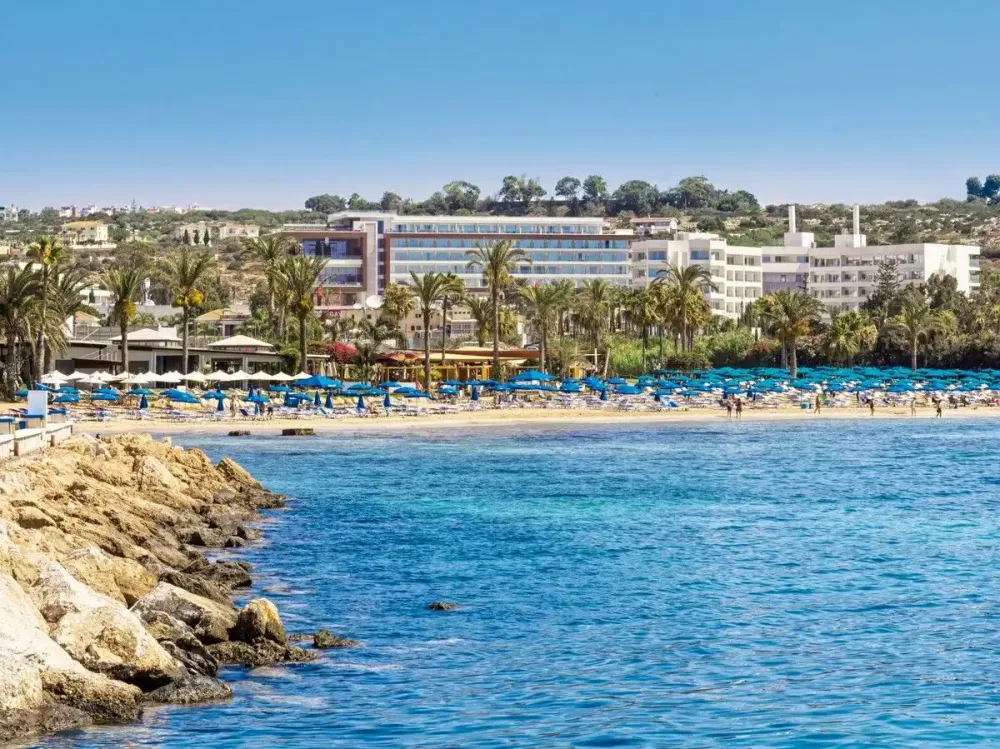 Amanti MadeForTwo Hotels