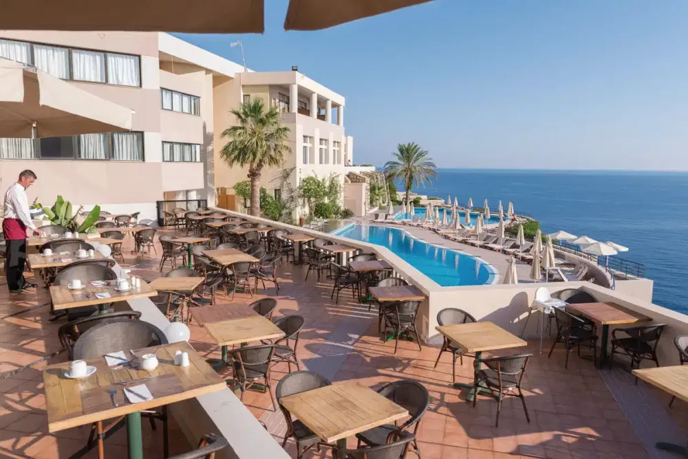 Athina Palace Resort&Spa