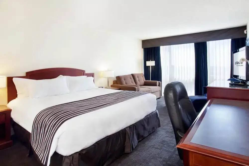 Sandman Hotel Montreal - Longueuil