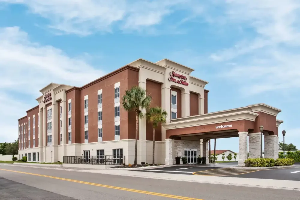 Hampton Inn & Suites Cape Coral