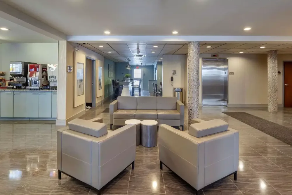 Best Western Plus Woodstock Inn & Suites