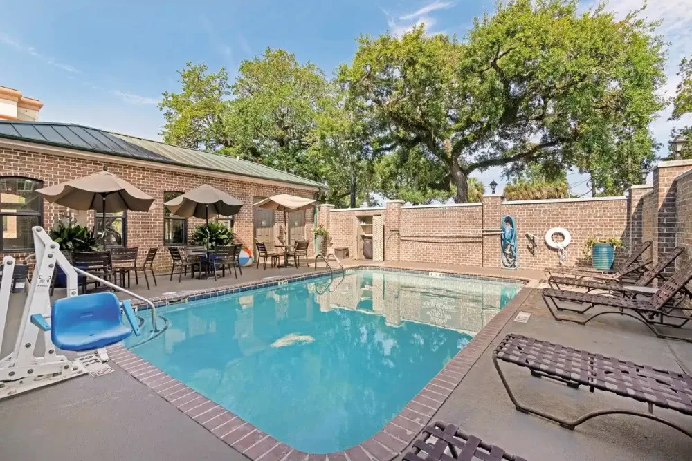 Best Western Plus Savanna Historic District