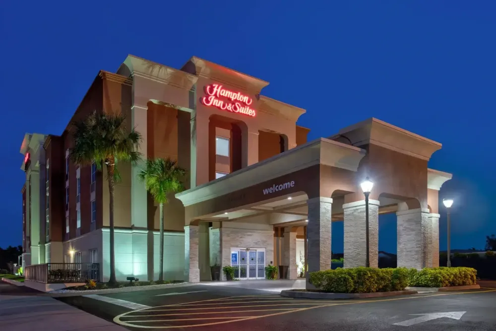 Hampton Inn & Suites Cape Coral