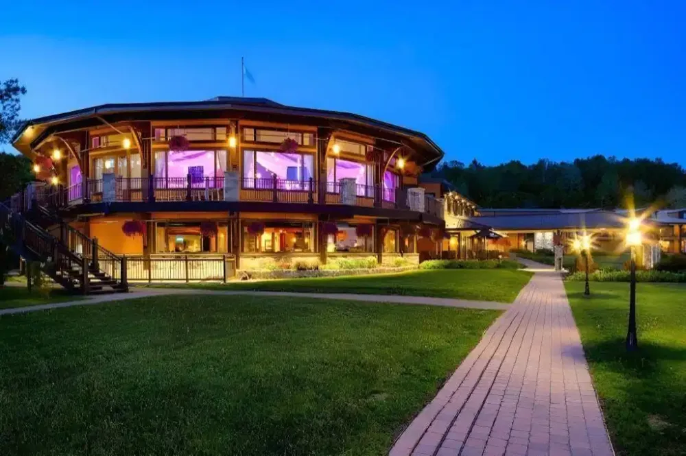 Le Manoir Du Lac DeLage