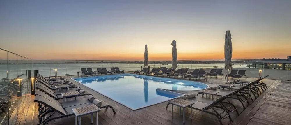 DoubleTree by Hilton Hotel Istanbul - Moda