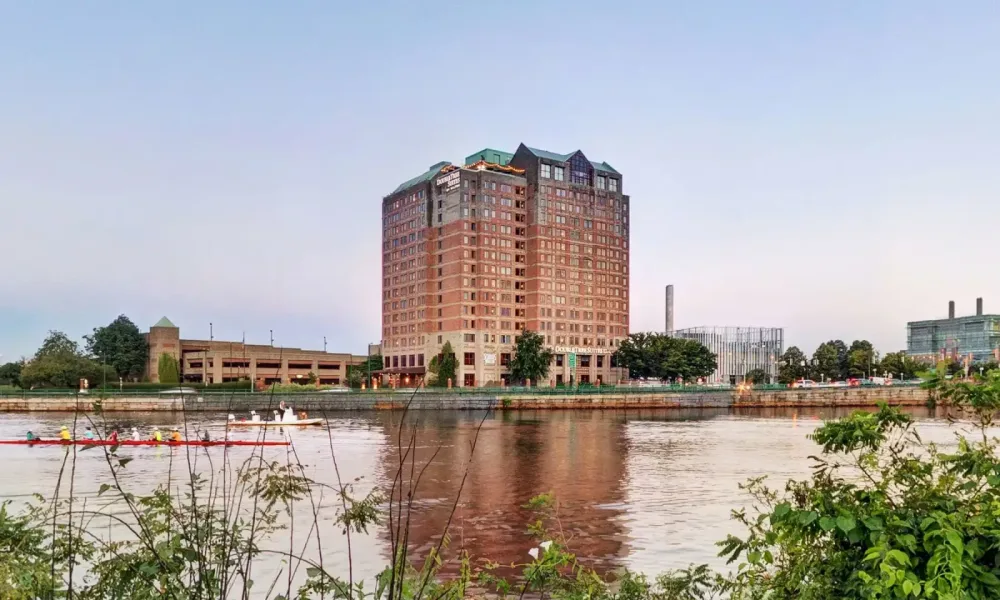 DoubleTree Suites by Hilton Boston - Cambridge