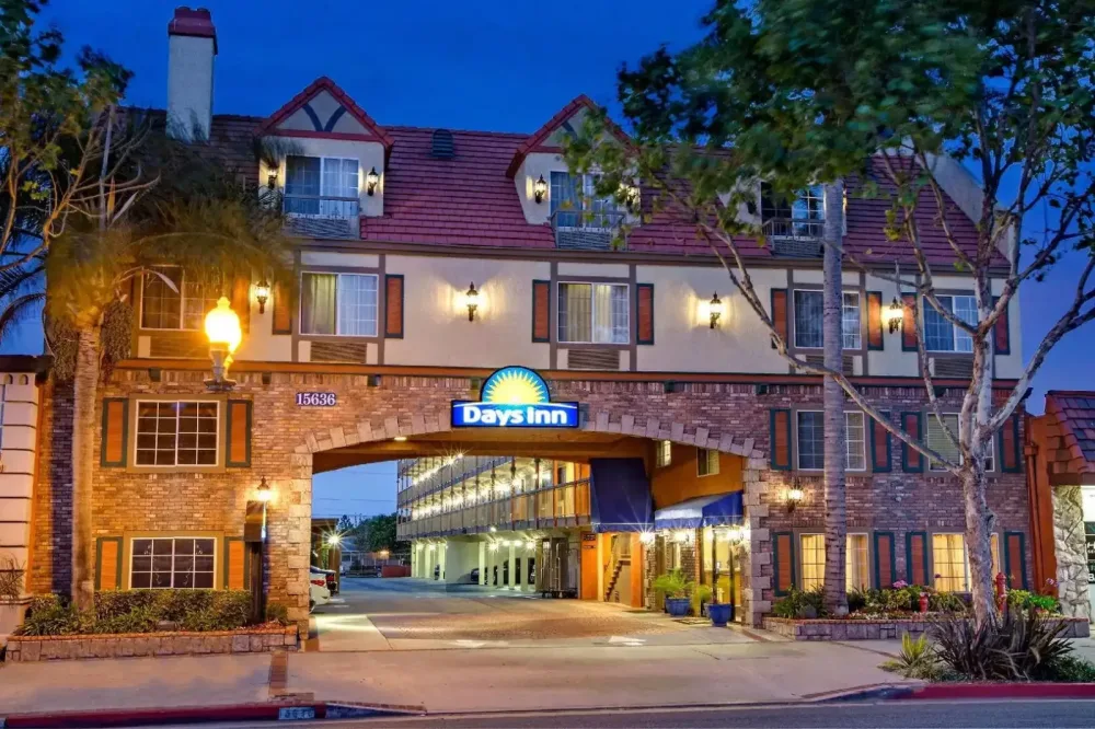 Days Inn by Wyndham Los Angeles LAX/Redondo & Manhattan Bch