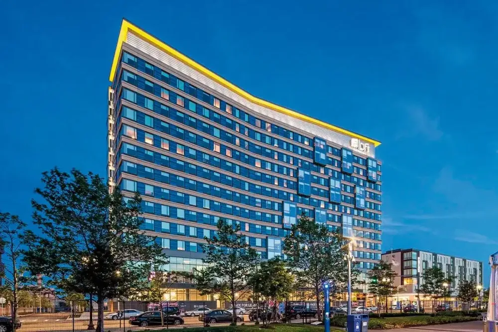 Aloft Boston Seaport District
