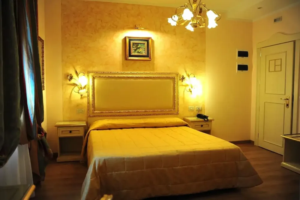 Viktoria Palace Hotel