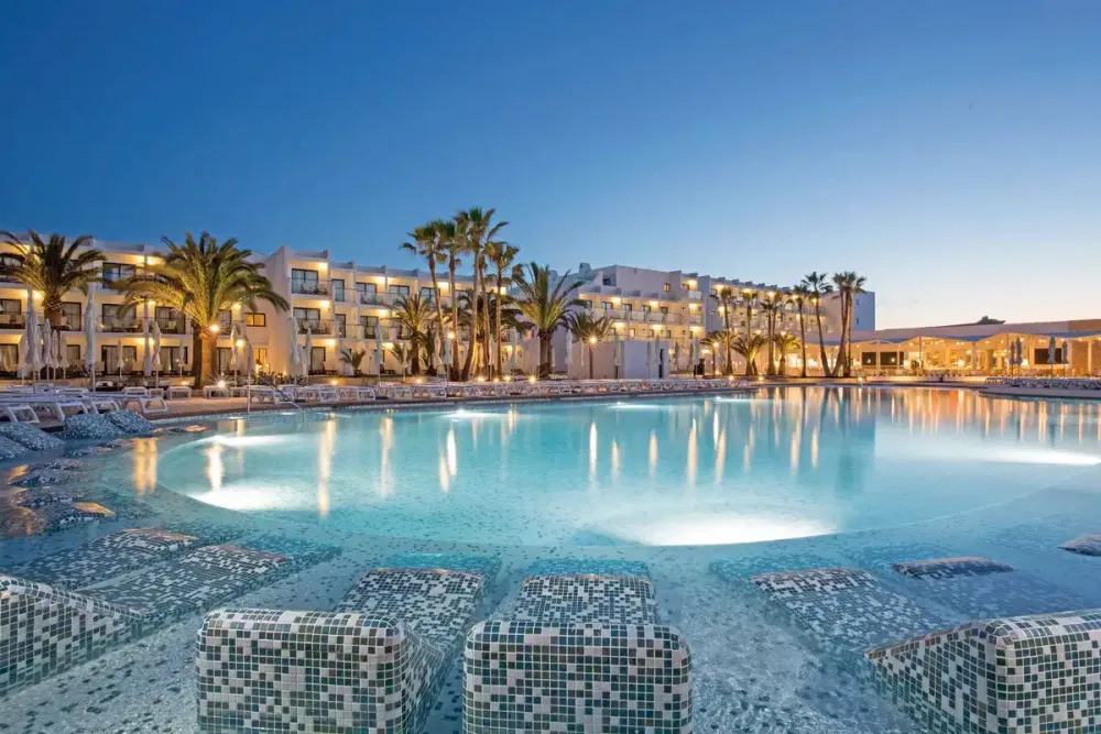 Grand Palladium White Island Resort & Spa