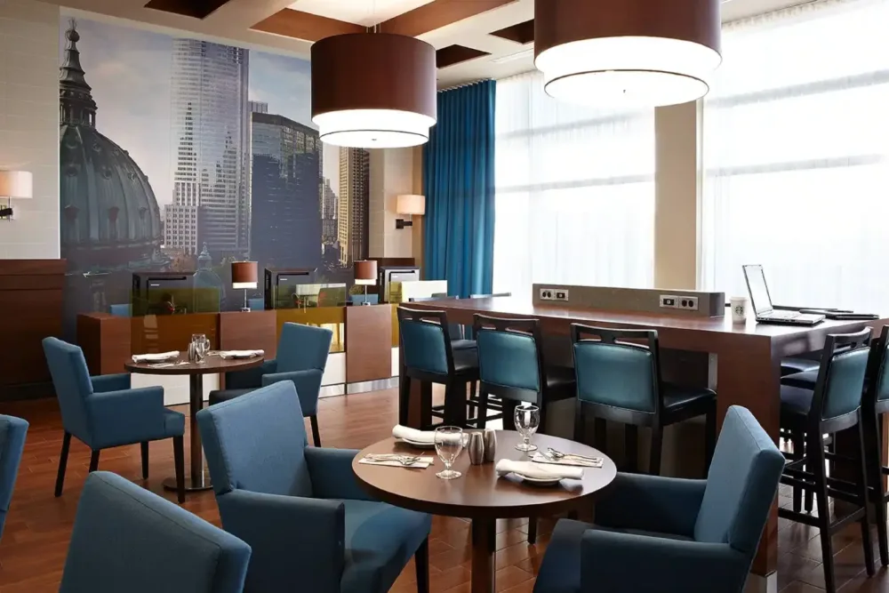 Courtyard by Marriott Montreal Airport