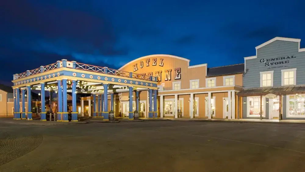 Disney Hotel Cheyenne