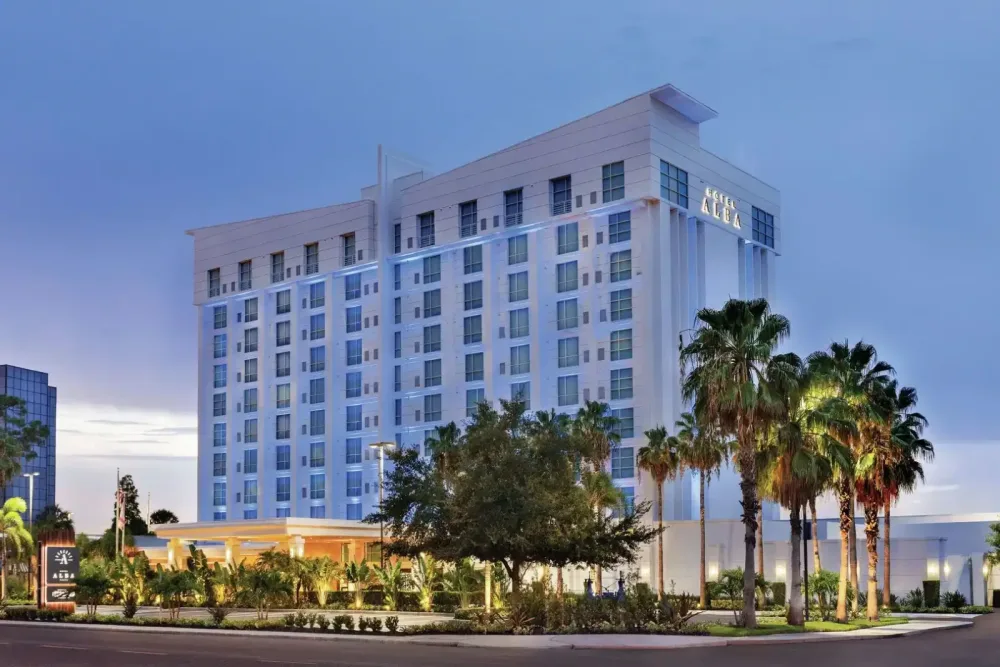 Hotel Alba Tampa, Tapestry Collection by Hilton