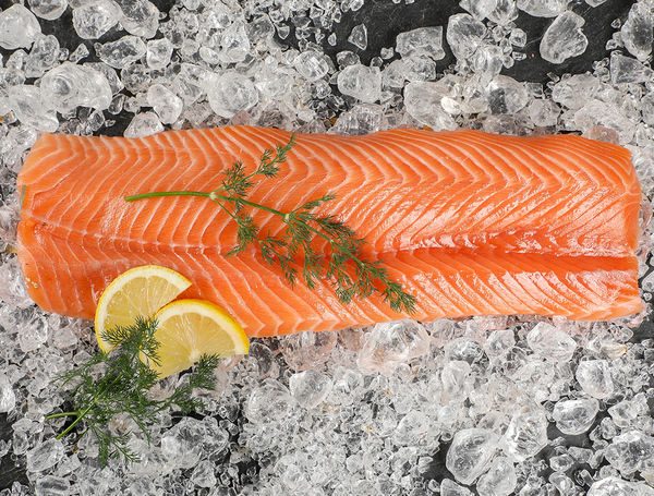Schottischer Lachs-Filet ohne Haut, ganz, ca. 1kg