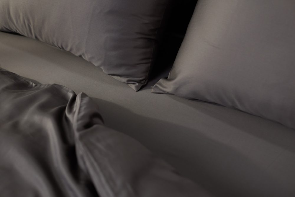 2 Emma Satin-Baumwolle Kissenbezüge 40x80 - 100% Satin aus natürlicher Baumwolle - Dunkelgrau