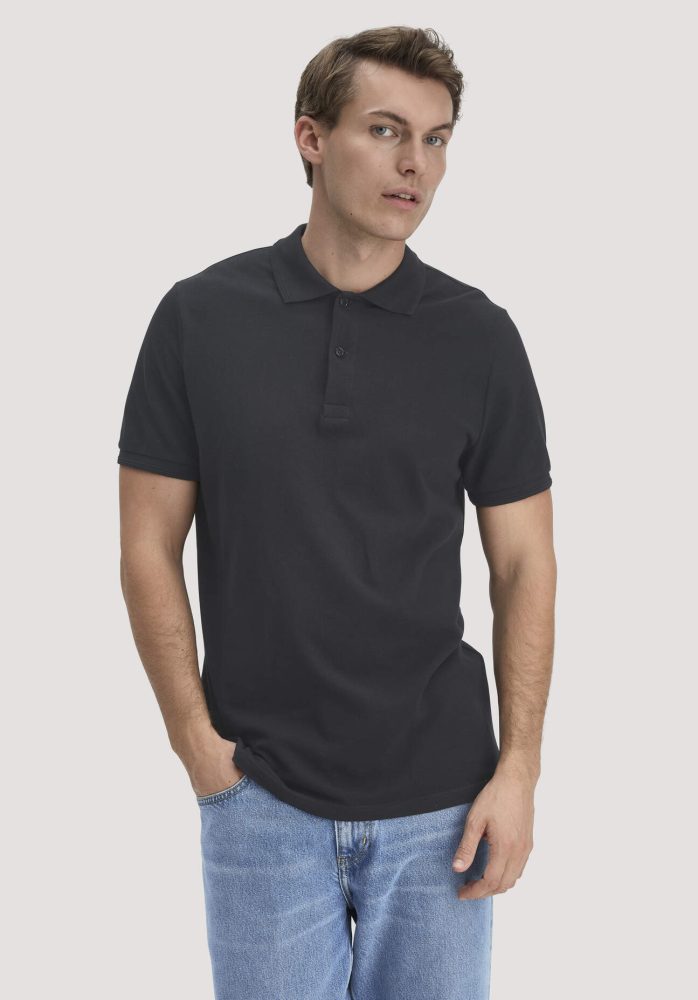 hessnatur Herren Piqué Polo Regular aus Bio-Baumwolle - schwarz Grösse46