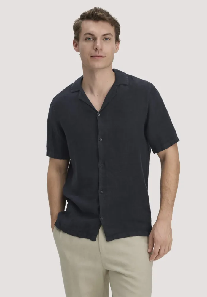 hessnatur Herren Resort Hemd Kurzarm Regular aus Leinen - blau GrösseXXL (45/46)