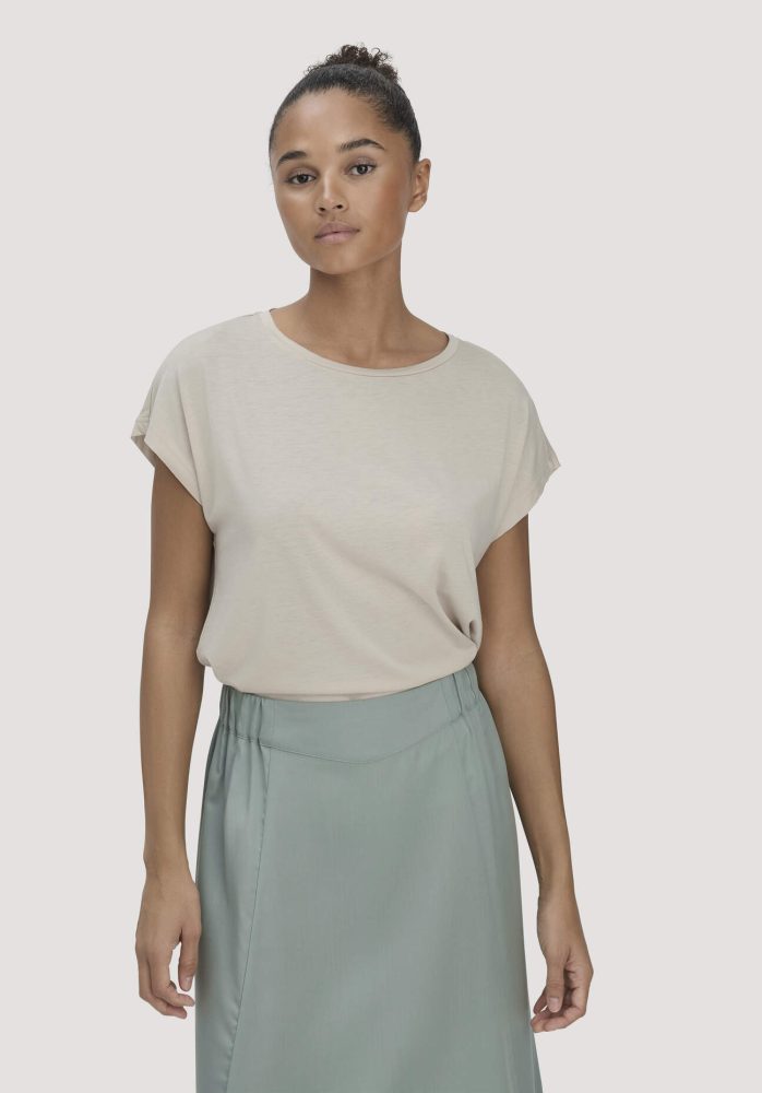 hessnatur Damen T-Shirt Oversize aus TENCEL™ Lyocell mit Bio-Baumwolle - beige GrösseXL