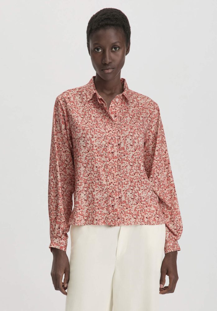 hessnatur Damen Print Bluse Relaxed aus LENZING™ ECOVERO™ Viskose - braun Grösse48