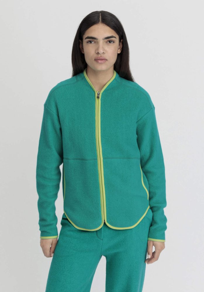 hessnatur Loungewear Fleece Jacke Relaxed ACTIVE LIGHT aus Bio-Baumwolle - grün GrösseS