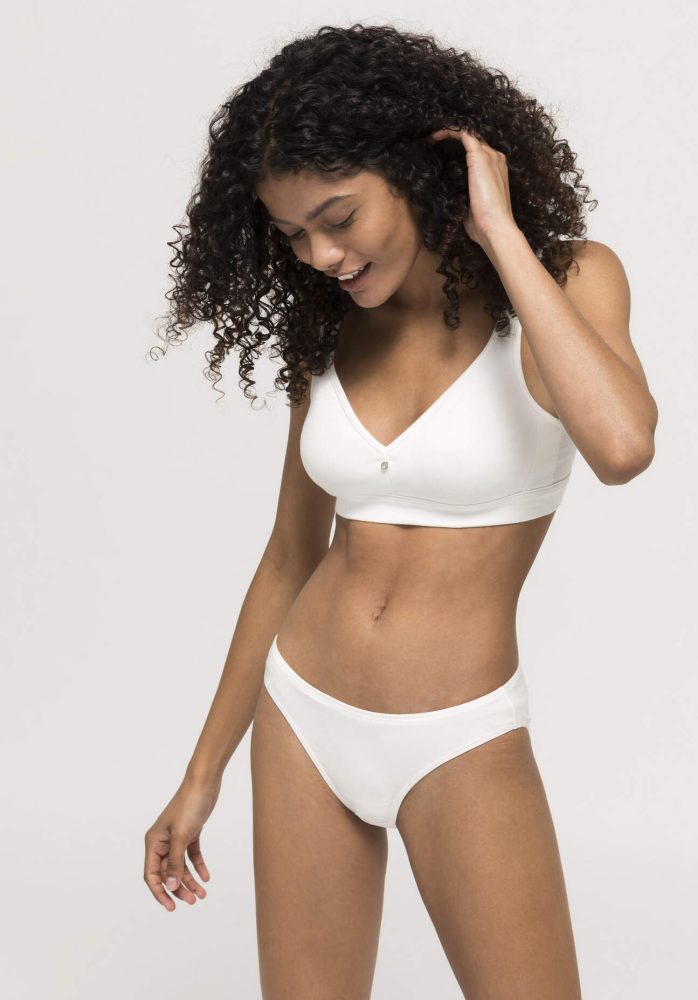 hessnatur Damen Comfort BH bügellos COTTON FEEL aus Bio-Baumwolle - weiß Grösse75A