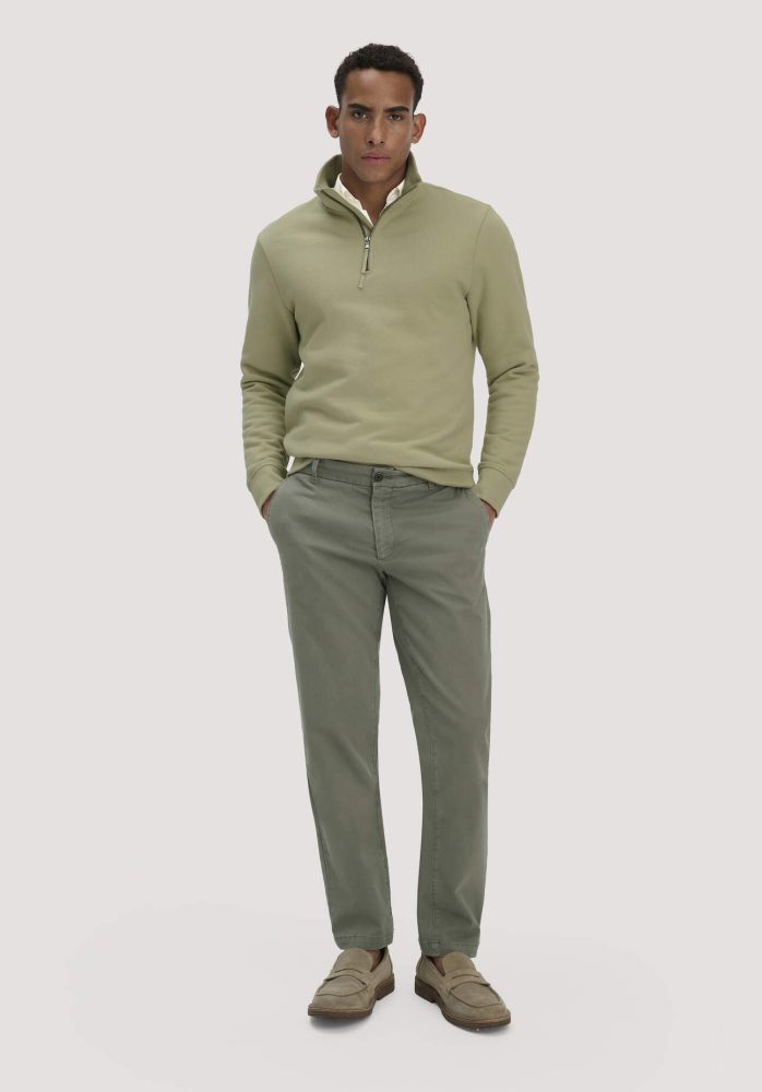 hessnatur Herren Chino LENN Regular aus Bio-Baumwolle - grün Grösse32/34