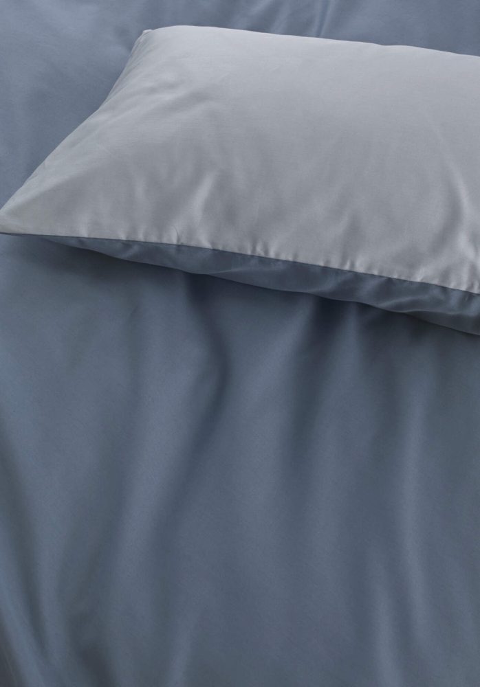 hessnatur Satin Wende Bettwäsche Set aus Bio-Baumwolle - blau Grösse240x220 / 2x40x80 cm