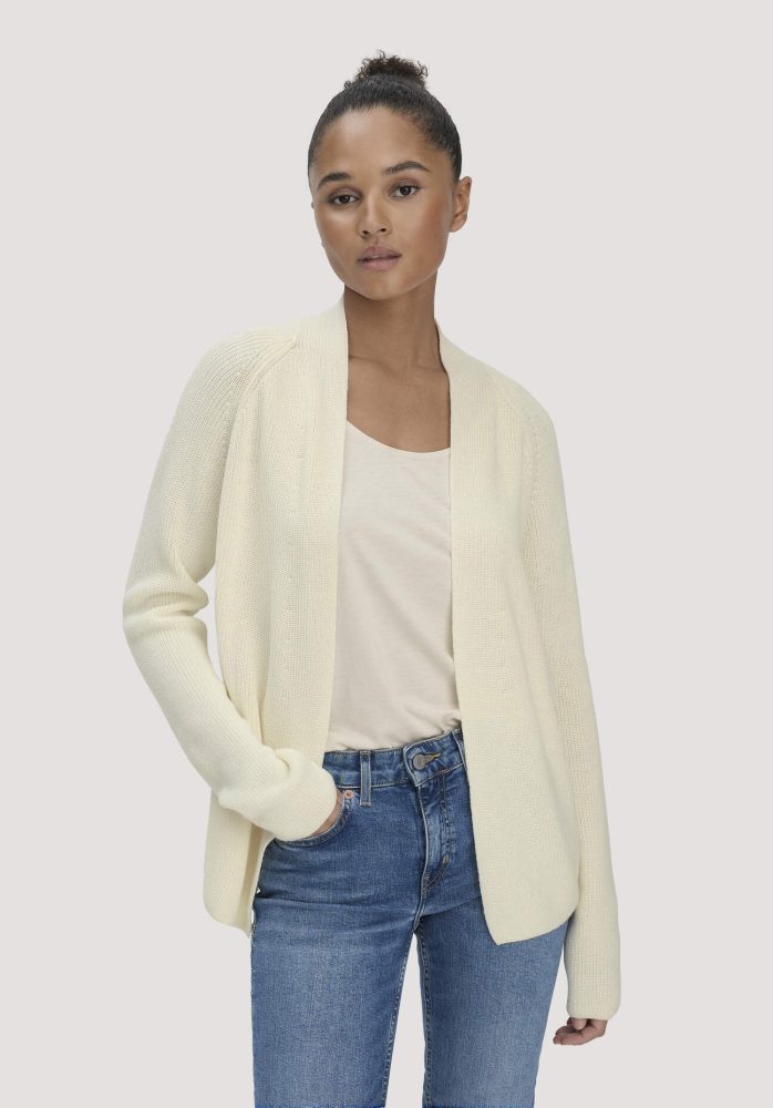 hessnatur Damen Strick Jacke Regular aus Bio-Baumwolle - beige GrösseXL