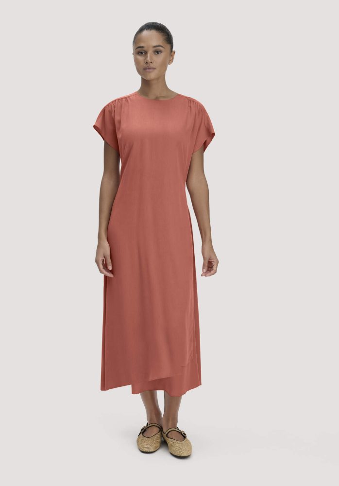 hessnatur Damen Gewebe Kleid mit Wickeloptik Midi aus TENCEL™ Lyocell - orange Grösse36
