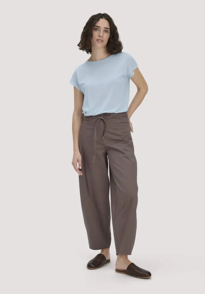 hessnatur Damen Hose Barrel Leg aus Bio-Baumwolle - braun - Größe 36
