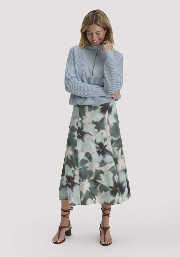hessnatur Damen Print Rock Midi aus LENZING™ ECOVERO™ Viskose - blau Grösse46
