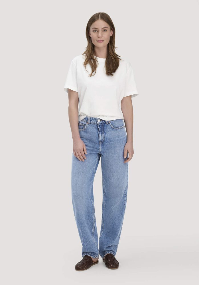 hessnatur Damen Jeans NIVA Tapered Leg aus Bio-Baumwolle - blau Grösse31/32