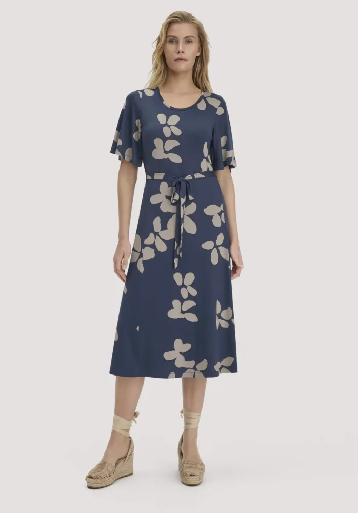 hessnatur Damen Print Jersey Kleid kniebedeckend Slim aus TENCEL™ Lyocell - blau Grösse44