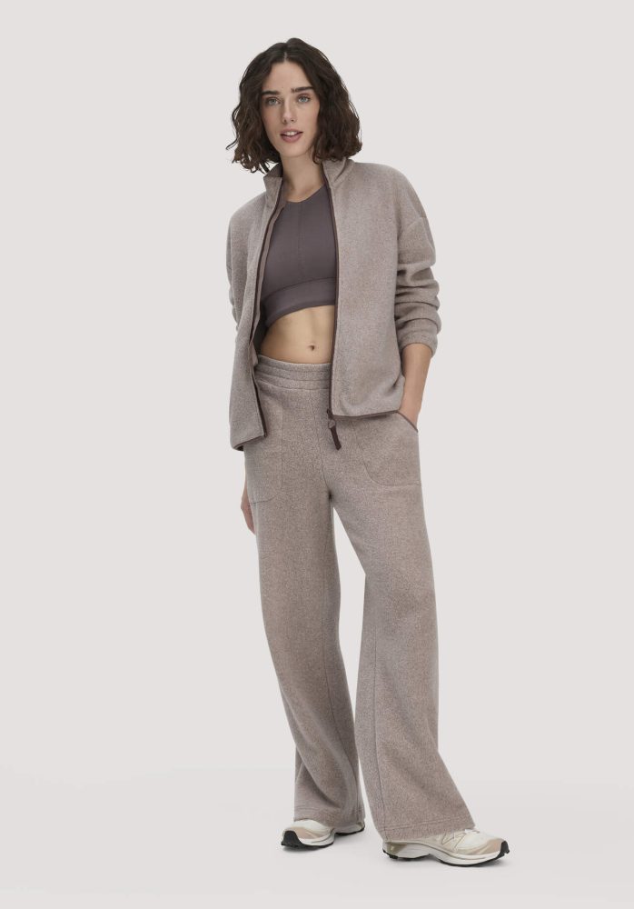 hessnatur Loungewear Fleece Hose Relaxed ACTIVE LIGHT aus Bio-Baumwolle - beige GrösseS