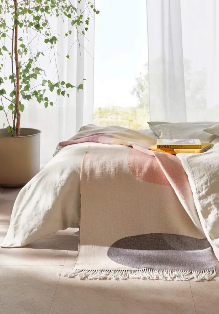 hessnatur Plaid PIRO aus Bio-Lampbswool und Bio-Baumwolle - beige - Größe 130x180 cm