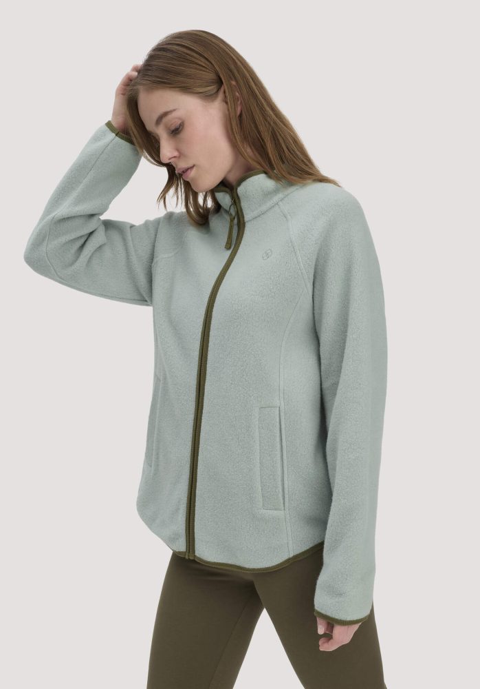 hessnatur Loungewear Fleece Jacke Relaxed ACTIVE LIGHT aus Bio-Baumwolle - grün GrösseS