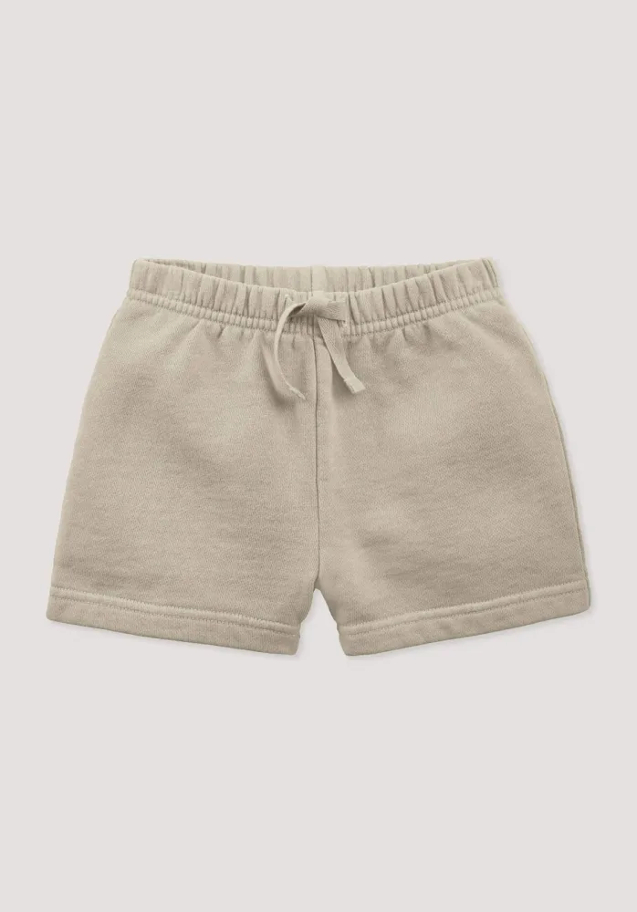 hessnatur Baby Sweatshorts BETTER RECYCLING aus Bio-Baumwolle - beige Grösse74/80