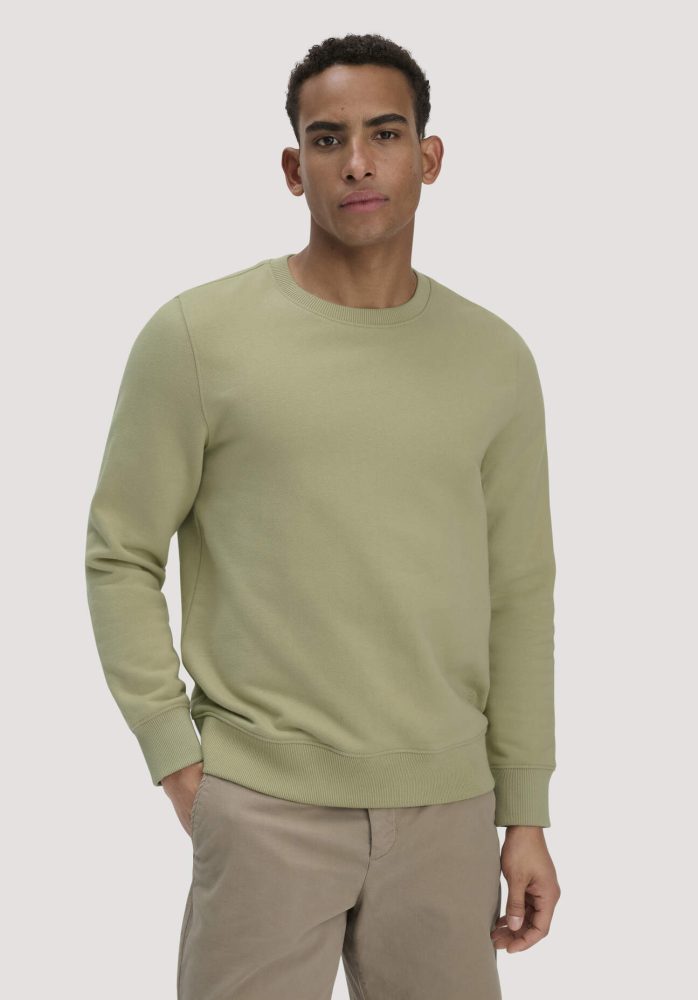 hessnatur Herren Sweatshirt Regular BETTERRECYCLING aus Bio-Baumwolle - grün GrösseS