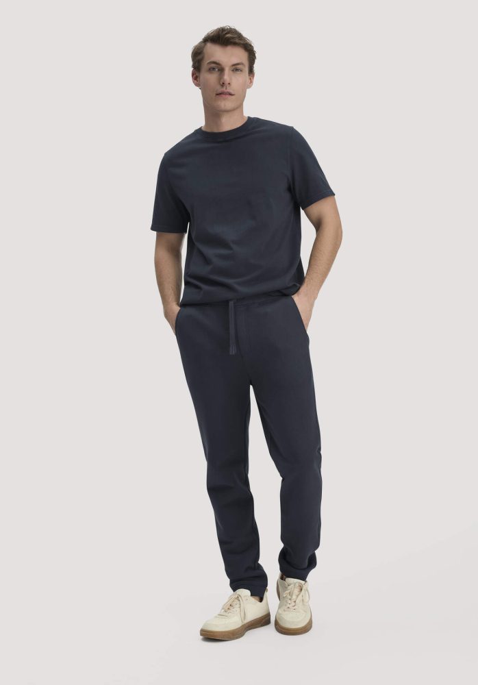 hessnatur Herren Sweathose TRIAS Relaxed BETTERRECYCLING aus Bio-Baumwolle - blau GrösseL