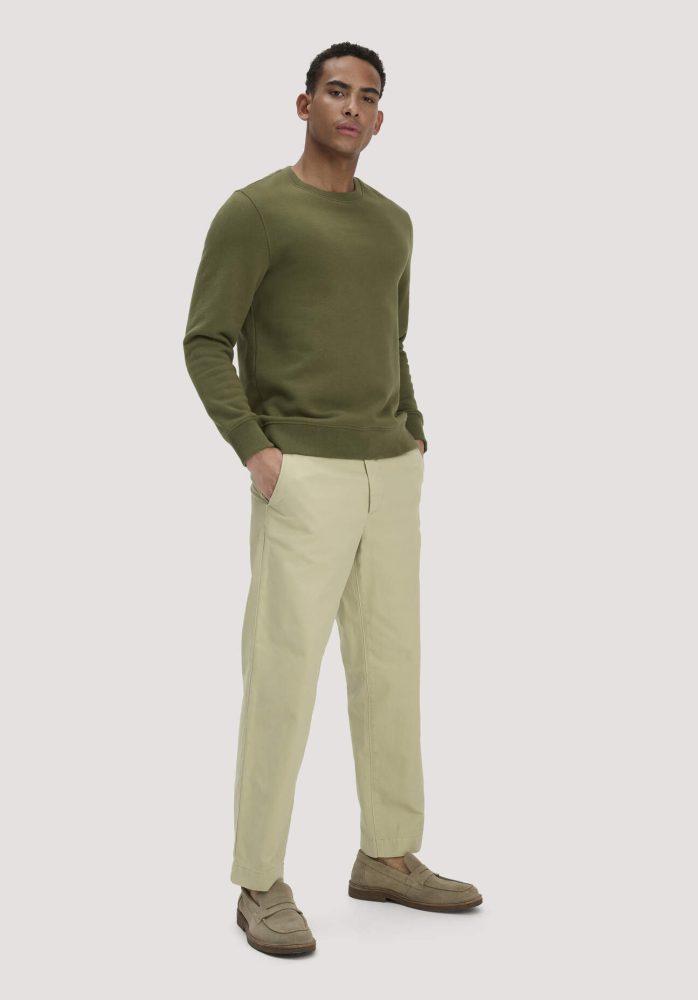 hessnatur Herren Chino RONNEL Relaxed aus Bio-Baumwolle - grün Grösse32/32
