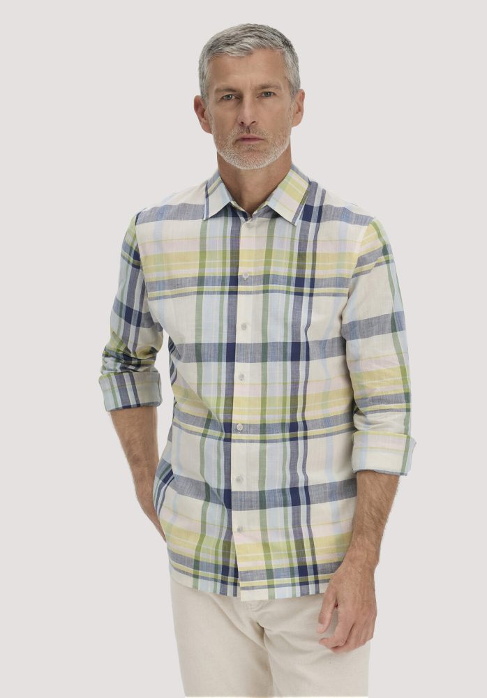 hessnatur Herren Karo Hemd Regular aus Bio-Baumwolle mit Leinen - blau GrösseL (41/42)