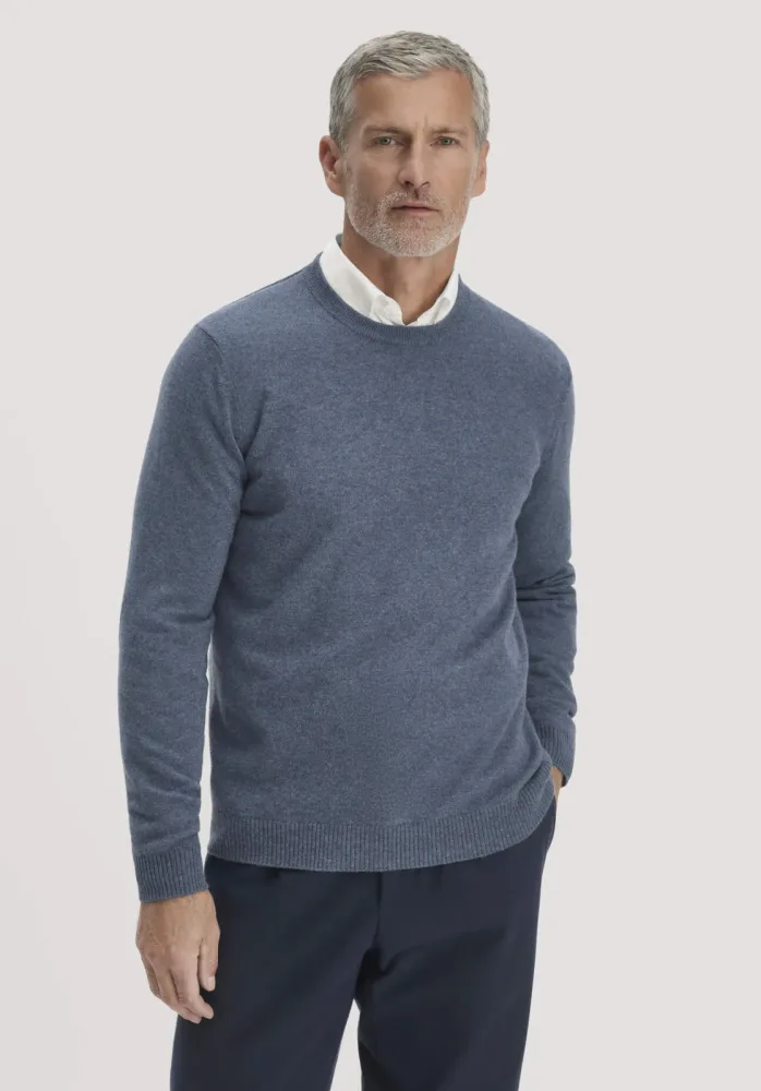 hessnatur Herren Strickpullover Regular BETTER RECYCLING mit recyceltem Cashmere - blau - Größe S