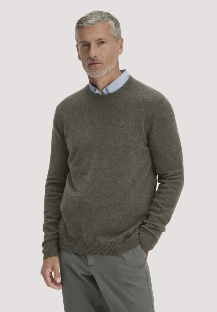 hessnatur Herren Strickpullover Regular BETTER RECYCLING mit recyceltem Cashmere - grün - Größe L