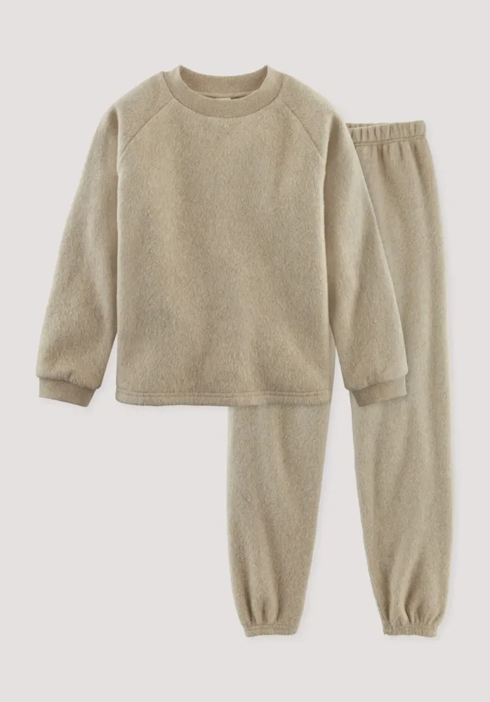 hessnatur Kinder  Fleece Pyjama Regular aus Bio-Baumwolle - beige - Größe 134/140