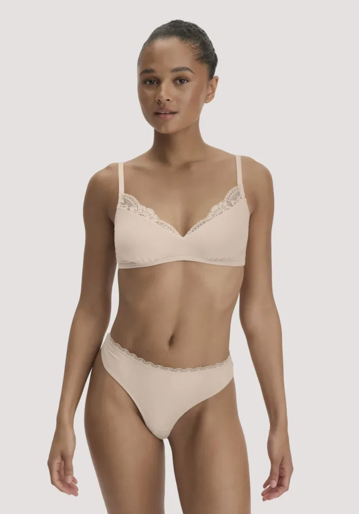 hessnatur Damen Soft BH PURE SENSE LACE aus TENCEL? Modal - rosa - Größe 38