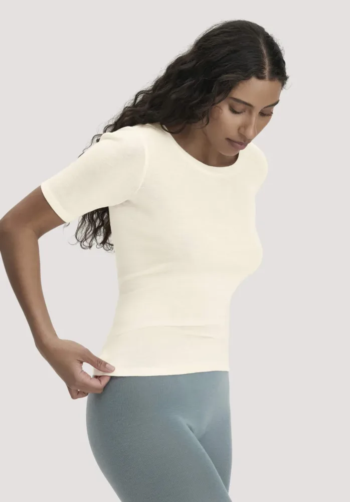 hessnatur Damen T-Shirt PURE FUNCTION aus Bio-Merinowolle mit Seide - natur - Größe 46
