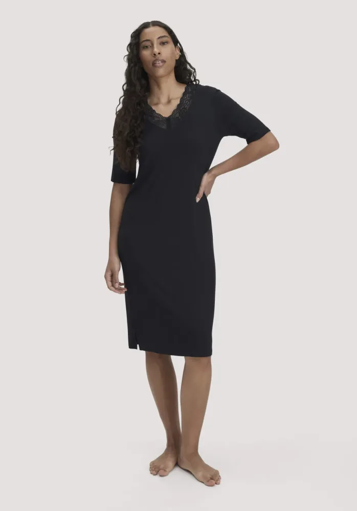hessnatur Damen Kurzarm Nachthemd PURE SENSE aus TENCEL? Modal - schwarz - Größe 34