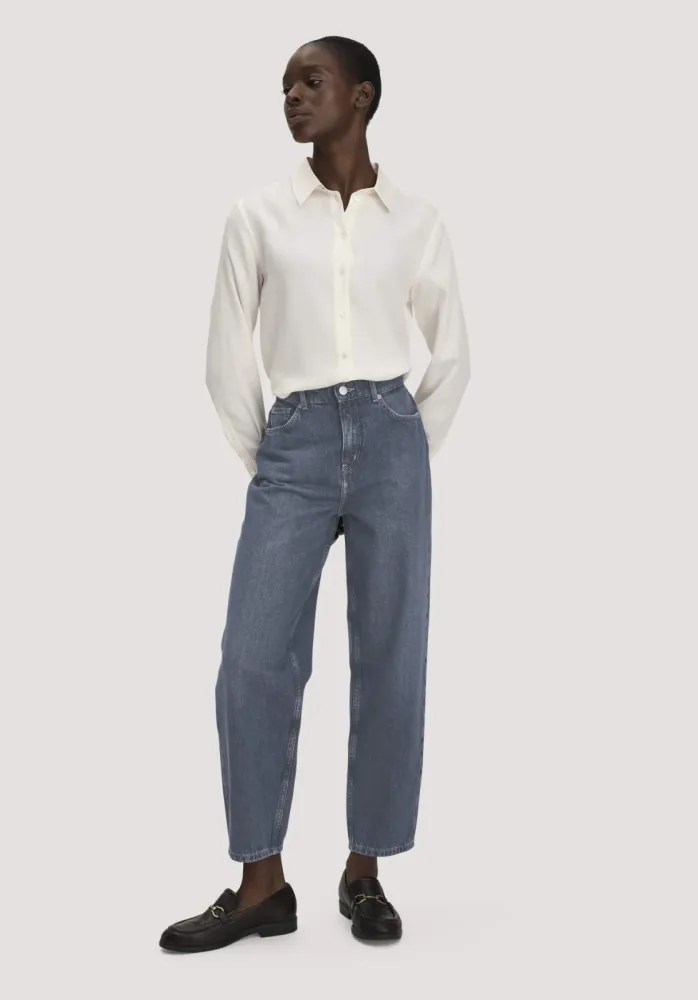 hessnatur Damen Jeans NINA Tapered Fit aus Bio-Baumwolle mit recycelter Baumwolle - blau Grösse30/30