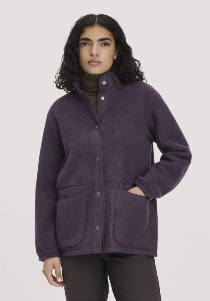 hessnatur Damen Wolfleece Jacke Patch Relaxed aus Bio-Merinowolle - lila GrösseM